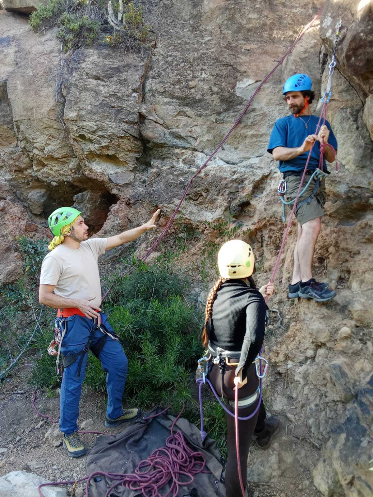 Guía local y certificado
